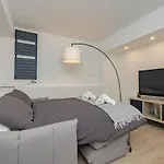 Modern Apartment Fondazione Prada M3 Lodi